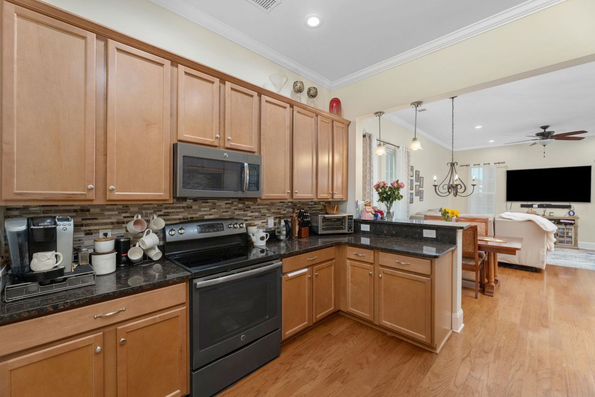 736 Satterwhite Ave. Photo 10