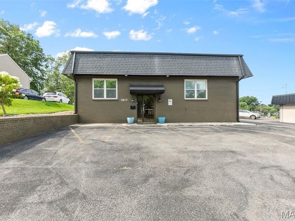 1917 William Street , Cape Girardeau, MO 63703