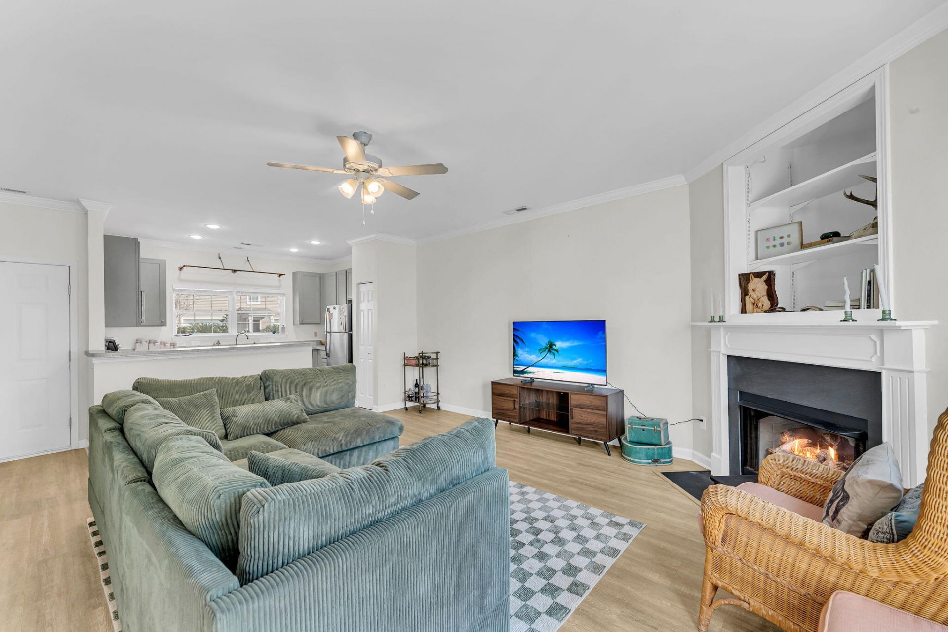 4110 Perrine Street Photo 7