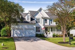 2774 Victoria Lake Drive photo 4