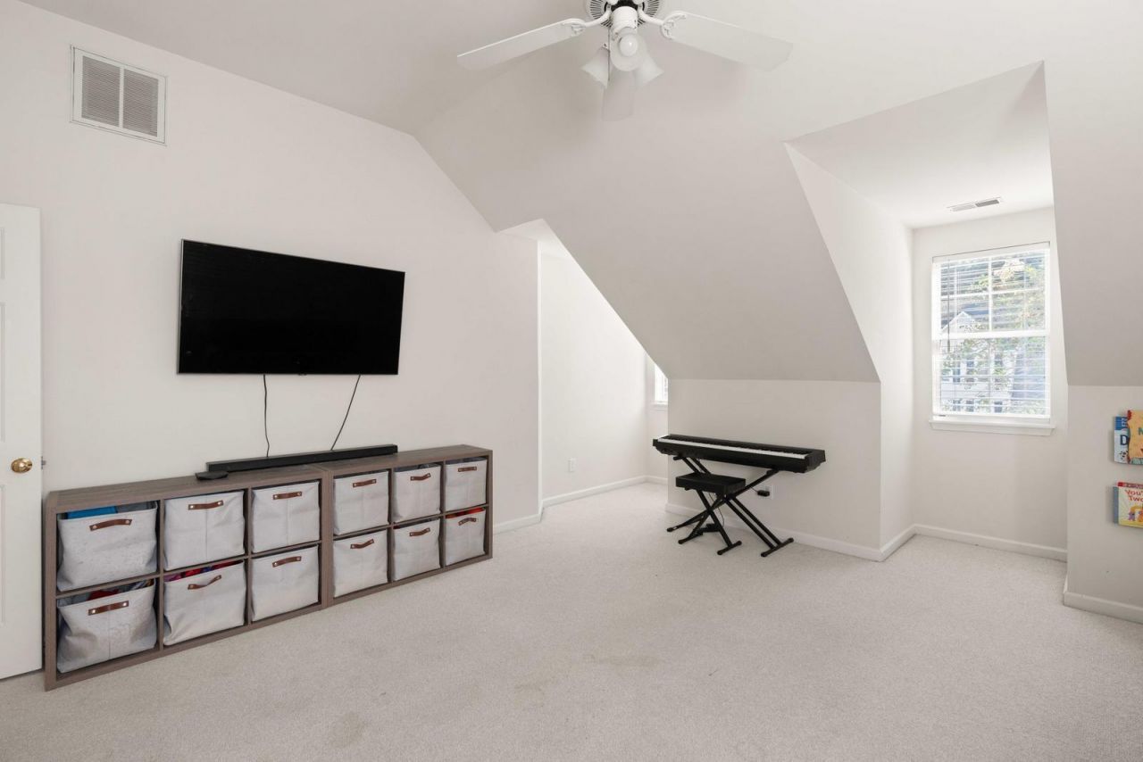 2774 Victoria Lake Drive Photo 29