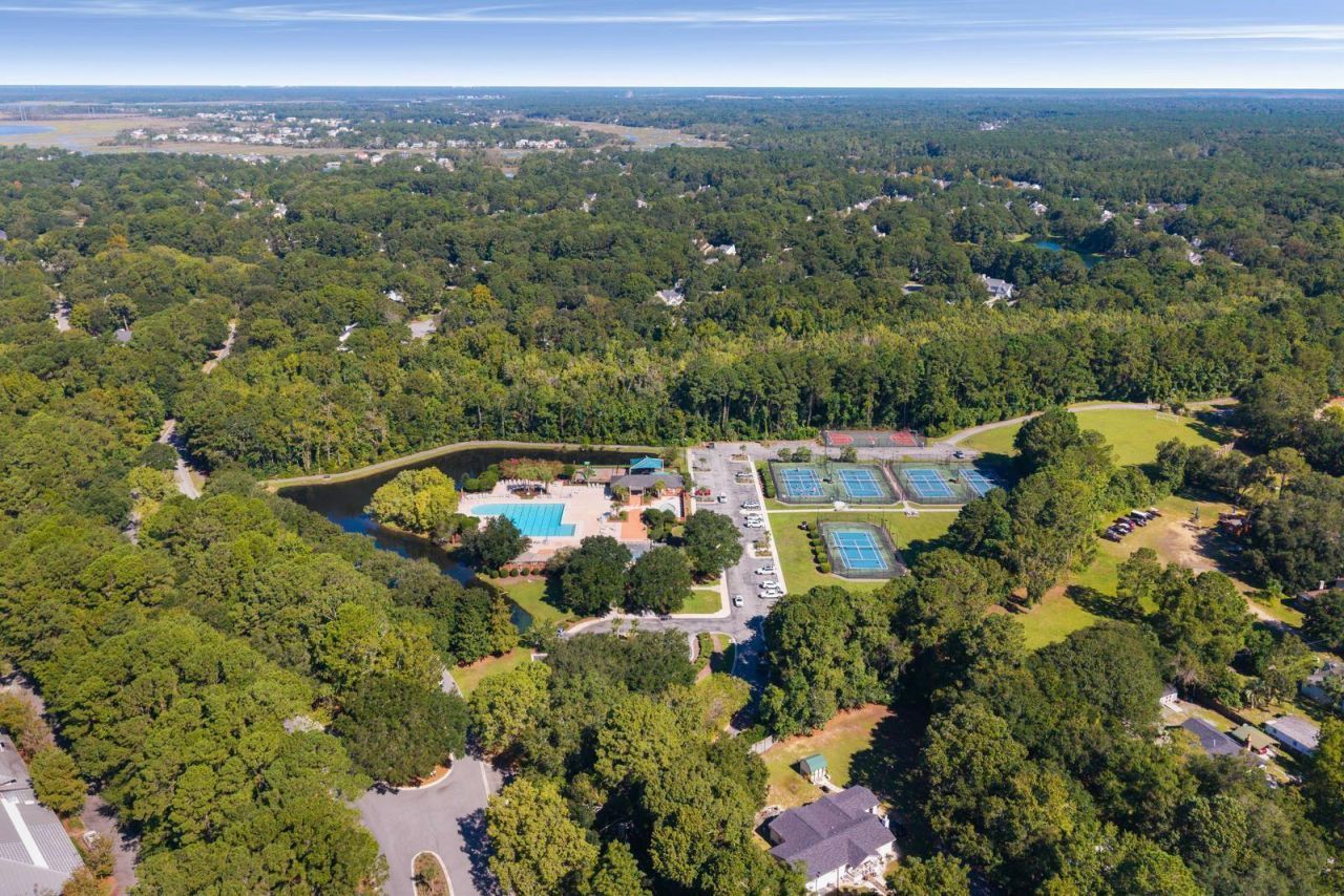 2774 Victoria Lake Drive Photo 45