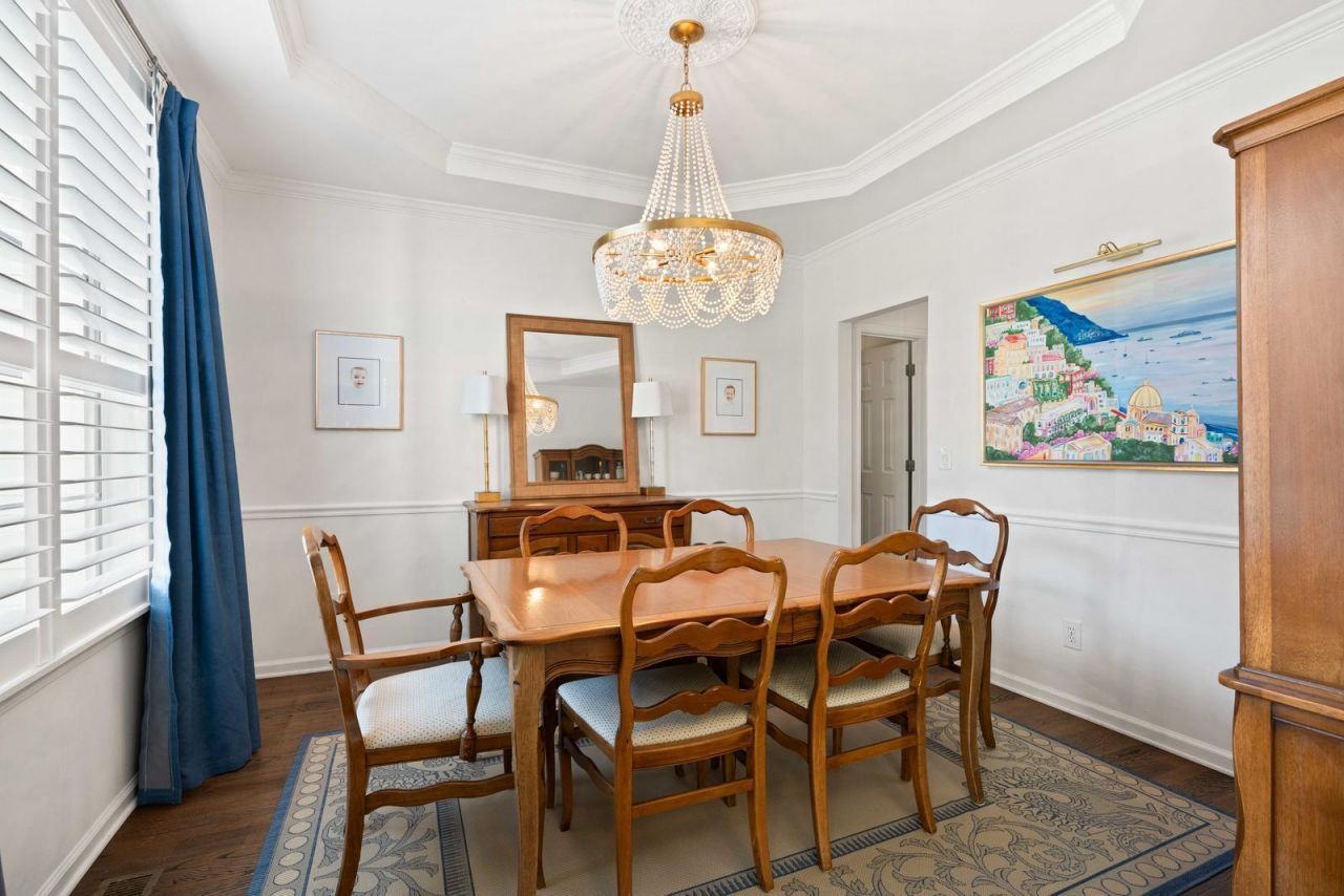 2774 Victoria Lake Drive Photo 7