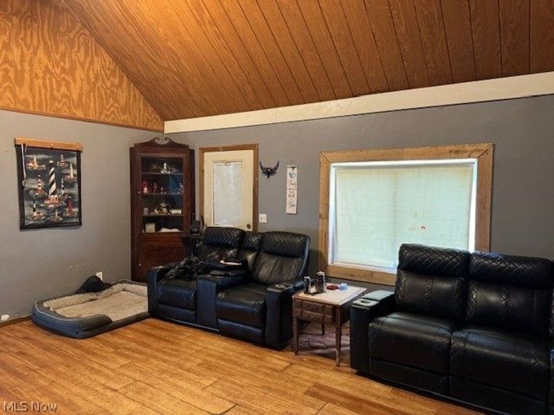 711 State Route 7 , Brookfield, OH 44403 Photo 3