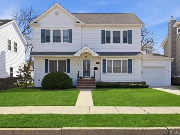 95 Pacific Street , Massapequa Park, NY 11762
