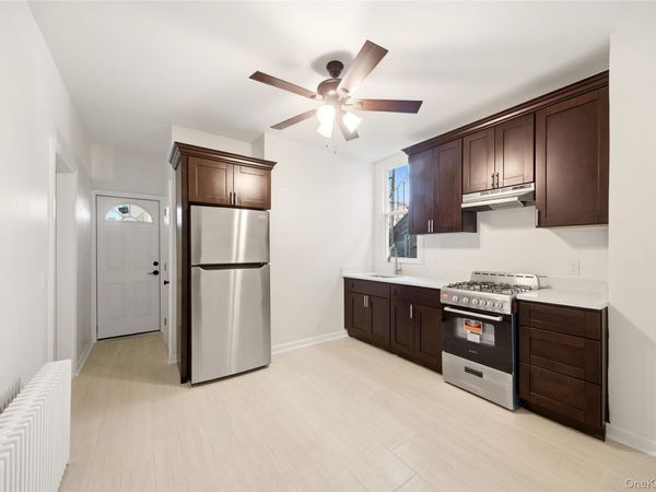 40 Yonkers Avenue , Yonkers, NY 10701