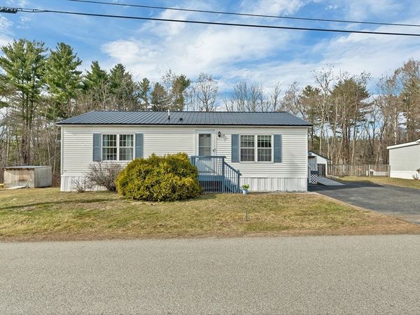 11 A Street, Seabrook, NH 03874