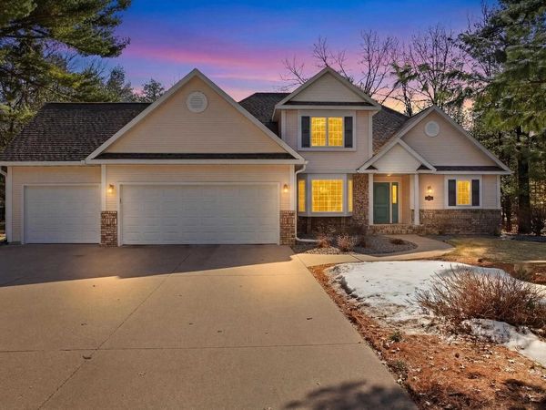 3241 PARKWOOD DRIVE, Stevens Point, WI 54481