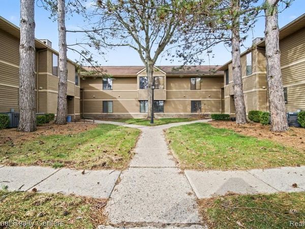 175 Briarcrest Drive, Ann Arbor, MI 48104