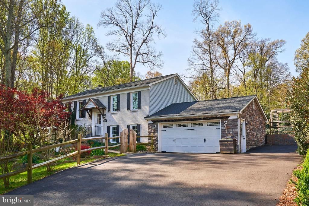 3270 Fox Mill Road, Oakton, VA 22124 Main Photo