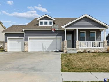 10316 White Pine Road, Lincoln, NE 68527