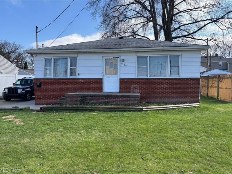 1920 Schiller Avenue, Cuyahoga Falls, OH 44223 Photo 2