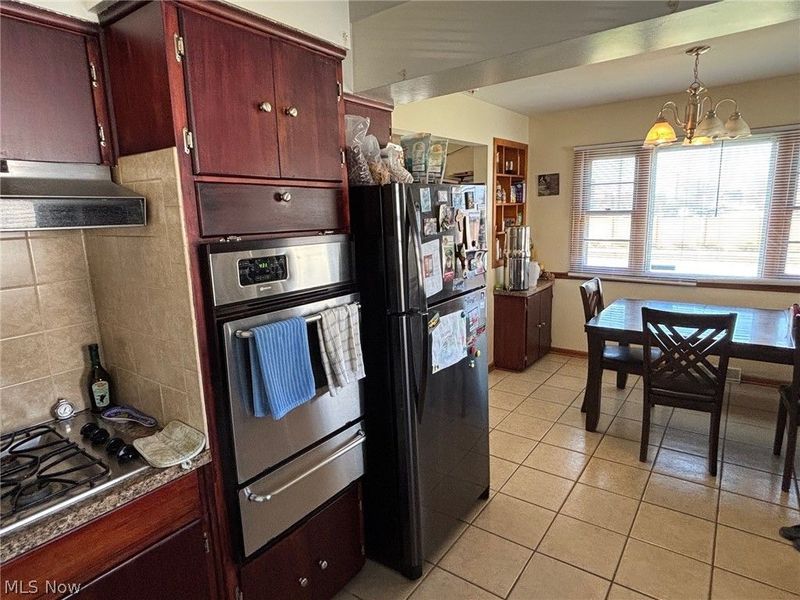 1920 Schiller Avenue, Cuyahoga Falls, OH 44223 Photo 5