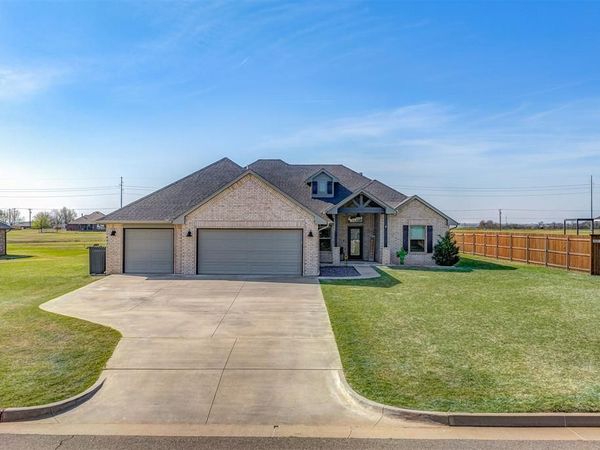 3888 Eastridge Circle NE, Piedmont, OK 73078