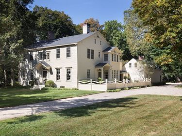 299 Main, Salisbury, CT 06068