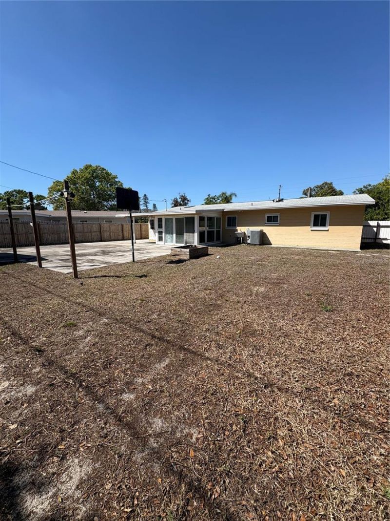 218 Lewis Boulevard Se, Saint Petersburg, FL 33705 Photo
