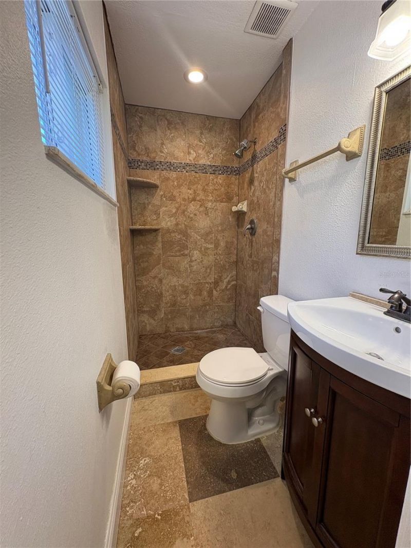 218 Lewis Boulevard Se, Saint Petersburg, FL 33705 Photo