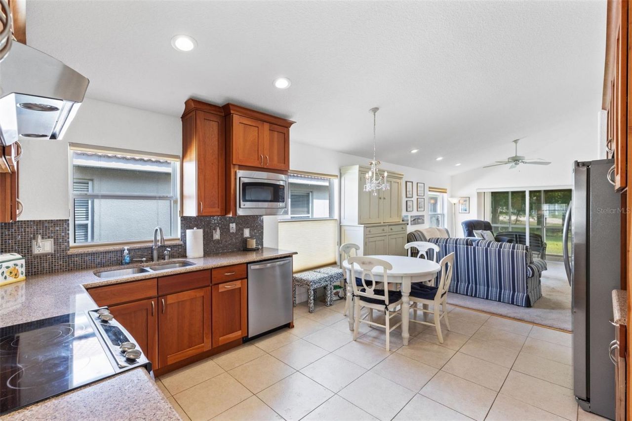 936 Torrey Pine Drive , Winter Springs, FL 32708 Photo