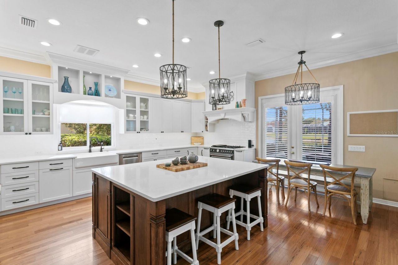 18008 Pinnacle Court, Tampa, FL 33647 Photo