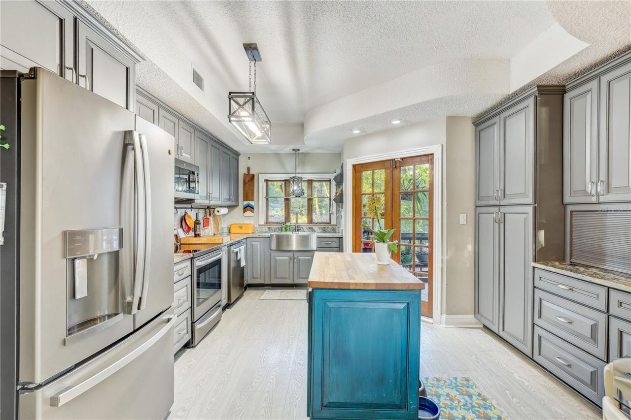 7500 N Ola Avenue, Tampa, FL 33604 Photo