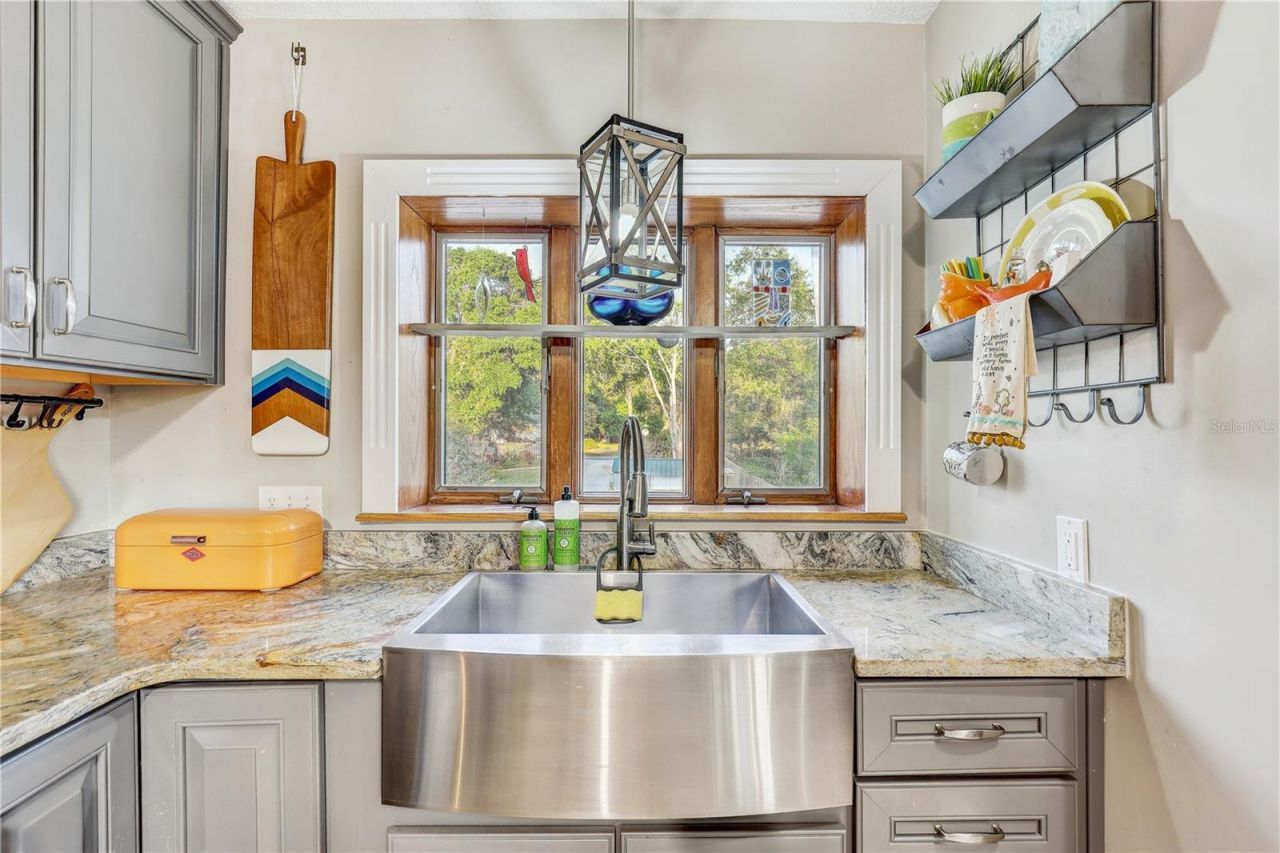 7500 N Ola Avenue, Tampa, FL 33604 Photo