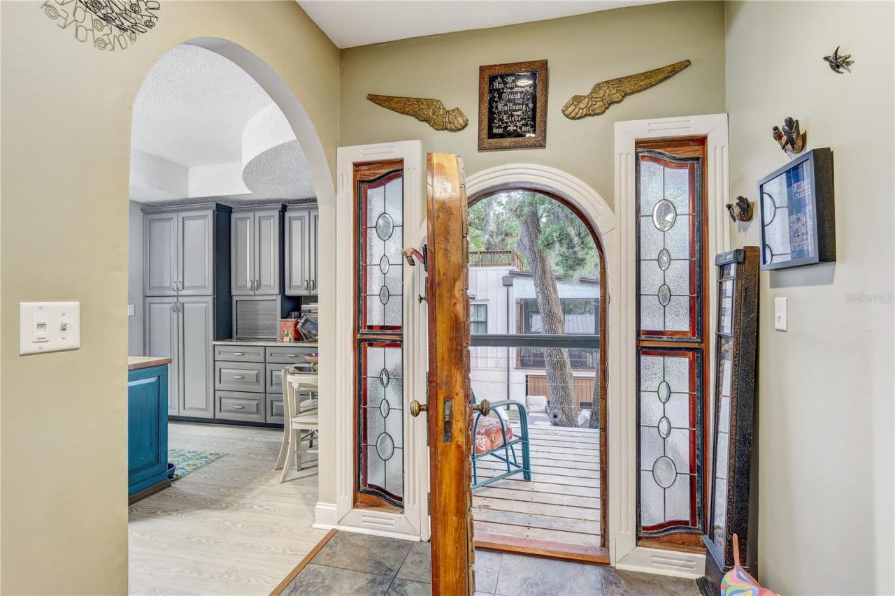 7500 N Ola Avenue, Tampa, FL 33604 Photo