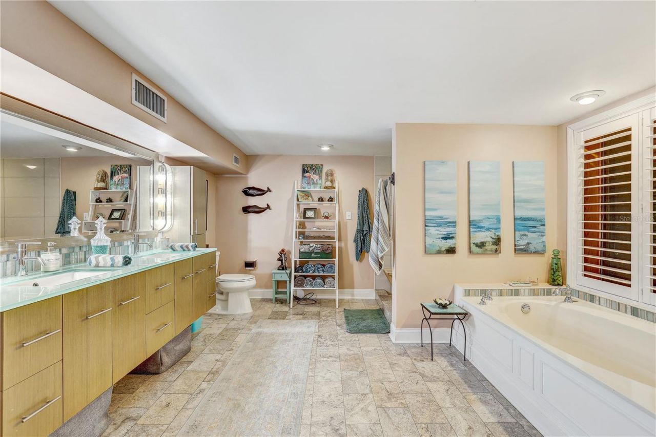 7500 N Ola Avenue, Tampa, FL 33604 Photo