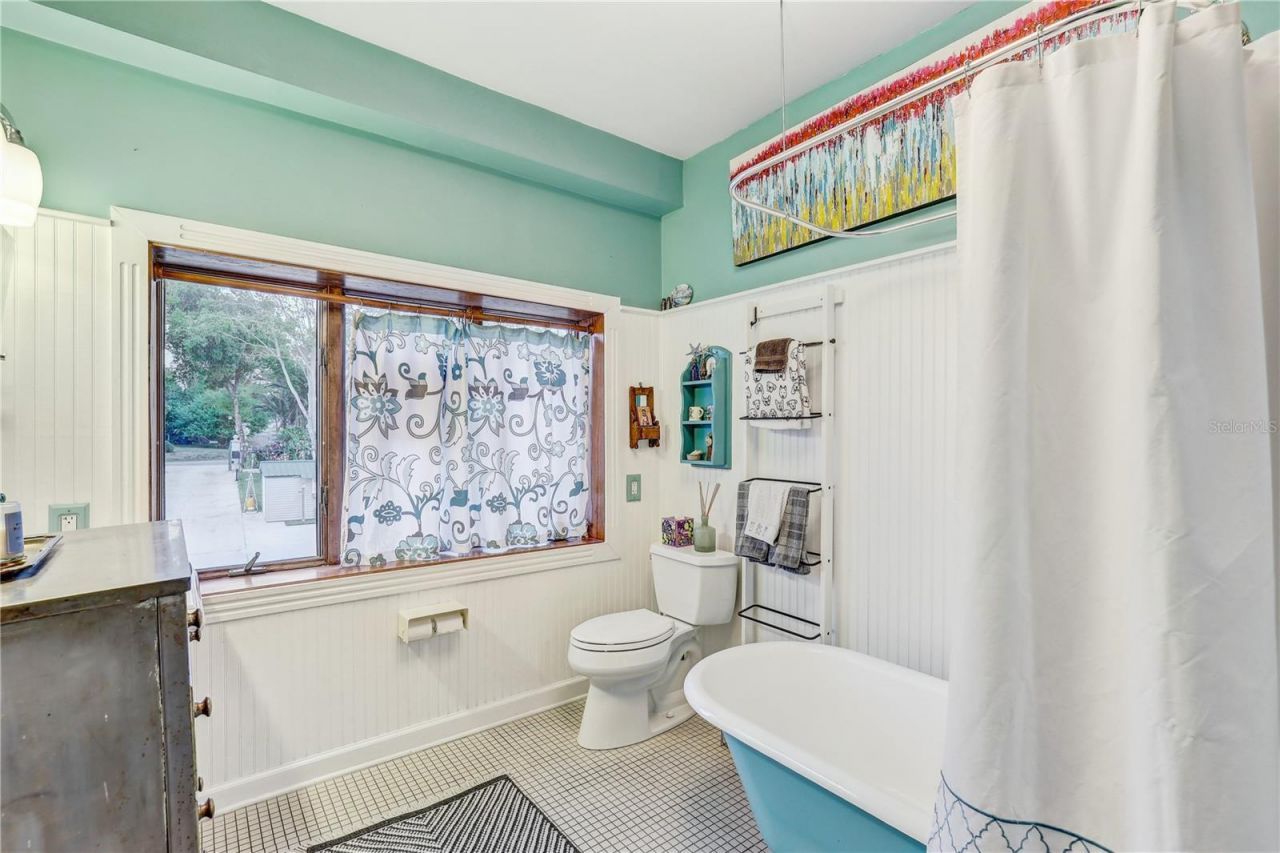 7500 N Ola Avenue, Tampa, FL 33604 Photo