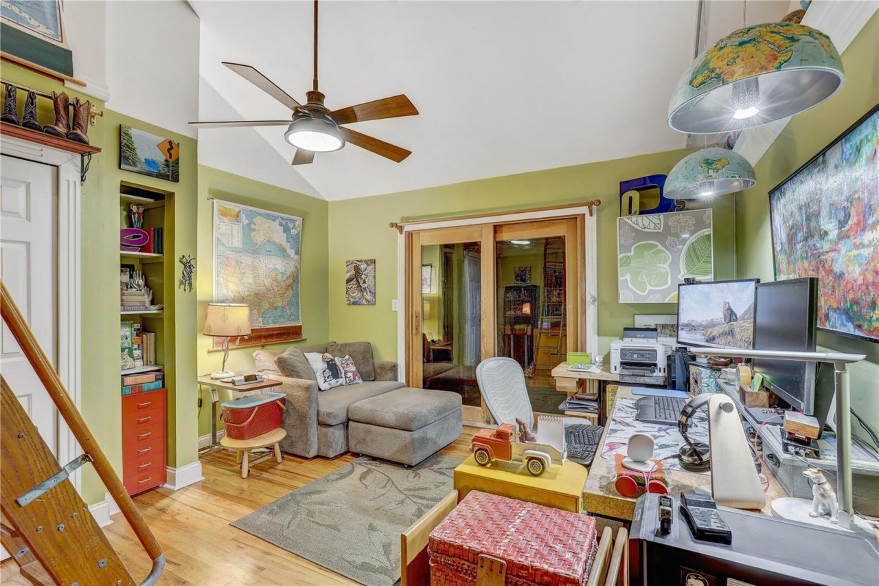 7500 N Ola Avenue, Tampa, FL 33604 Photo