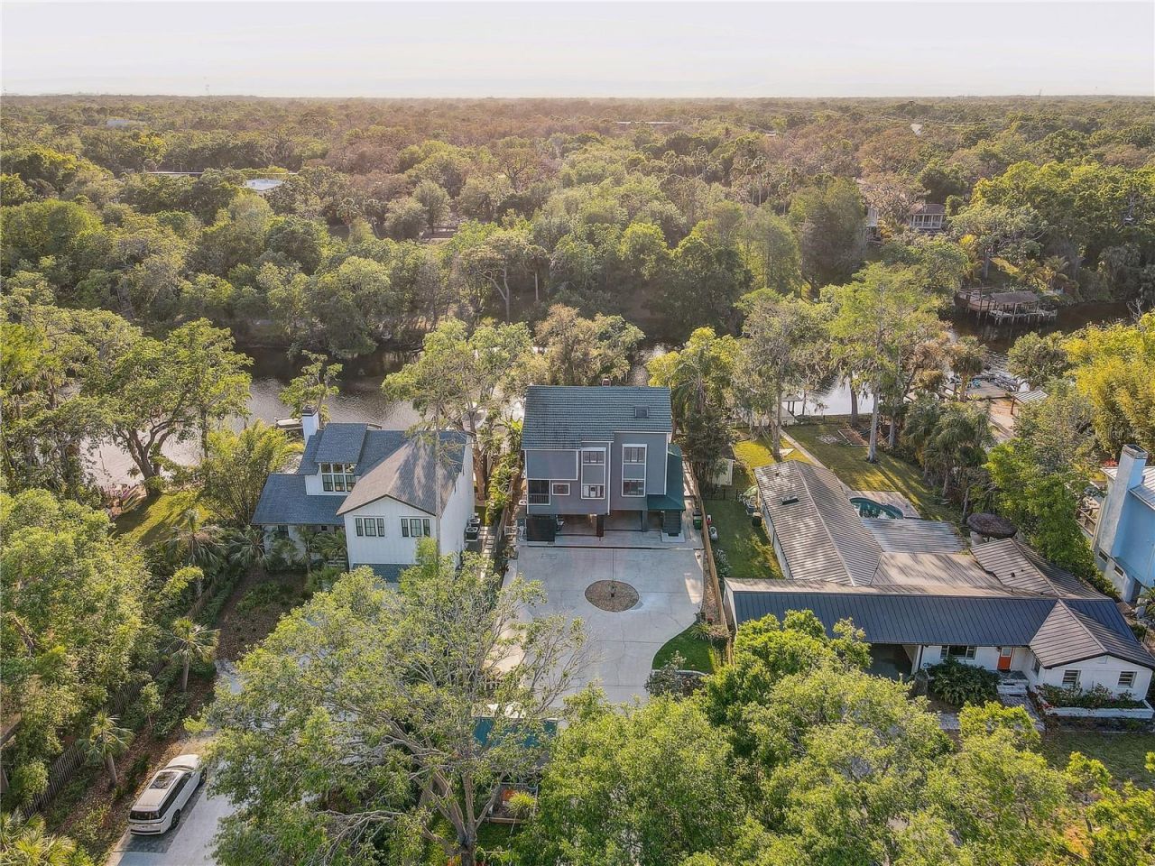 7500 N Ola Avenue, Tampa, FL 33604 Photo