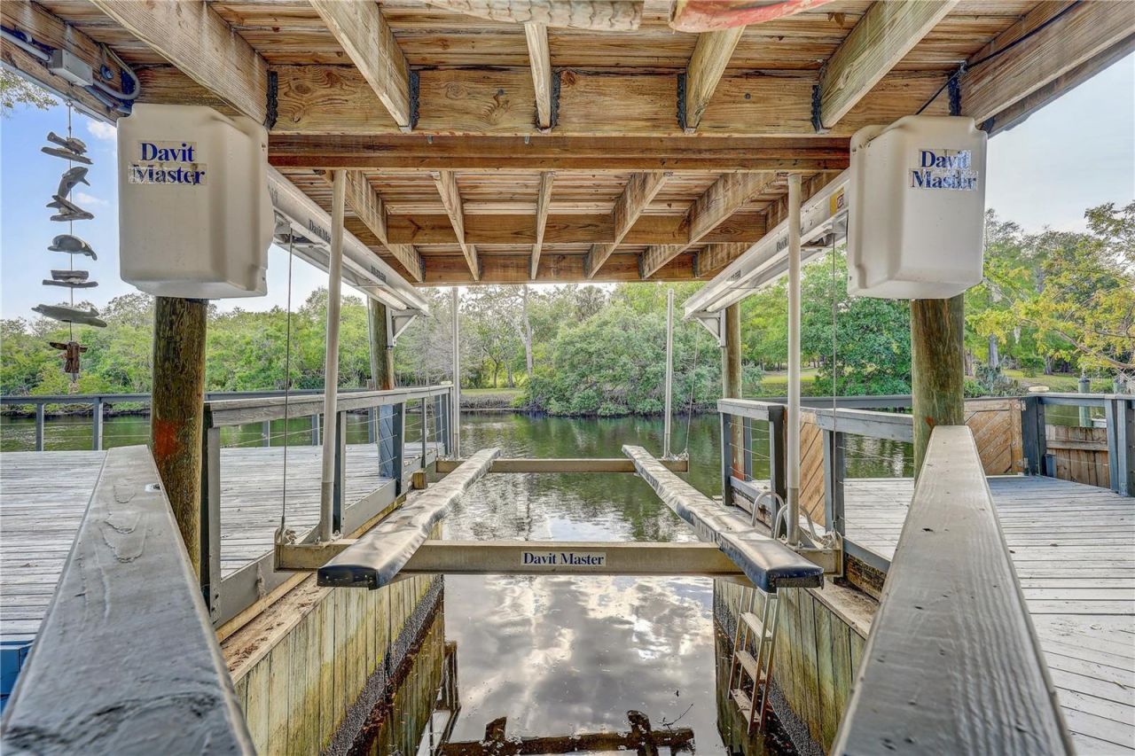 7500 N Ola Avenue, Tampa, FL 33604 Photo