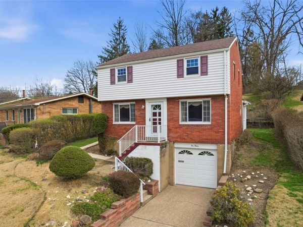 912 Rita Drive , Pittsburgh, PA 15221