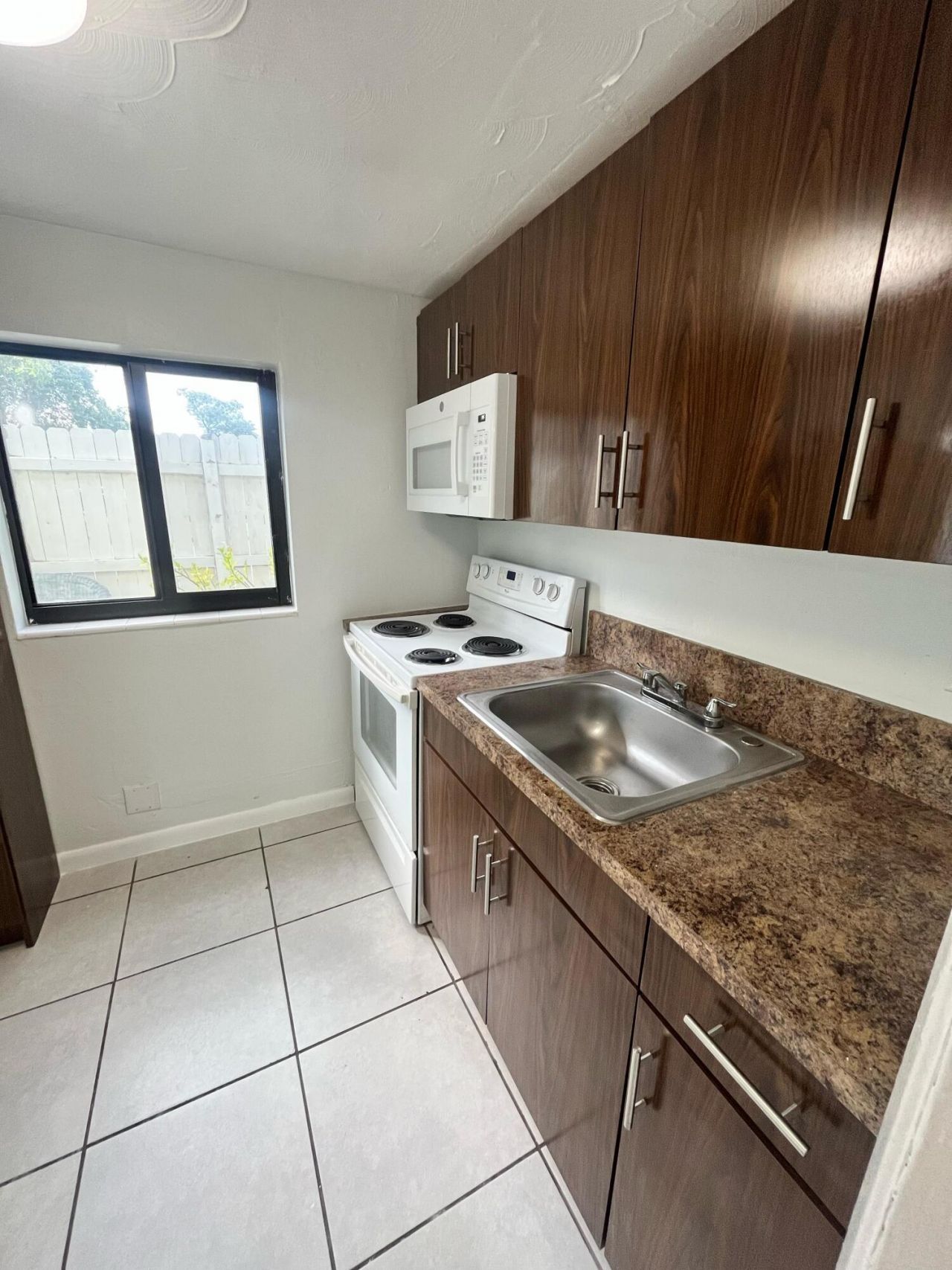 1113 SW 15th Terrace, Unit 9, Fort Lauderdale, FL 33312 Photo