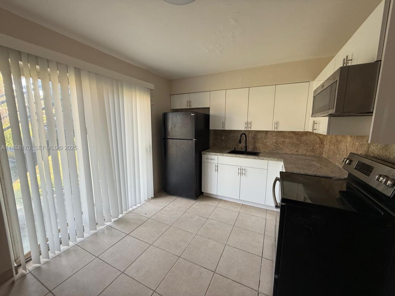 237 W Blue Heron Boulevard, Unit 1, Riviera Beach, FL 33404 Photo
