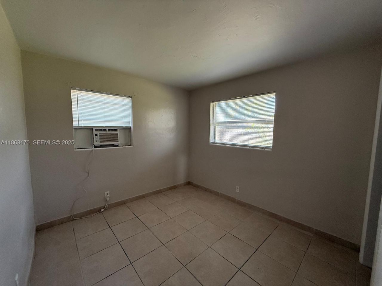 237 W Blue Heron Boulevard, Unit 1, Riviera Beach, FL 33404 Photo