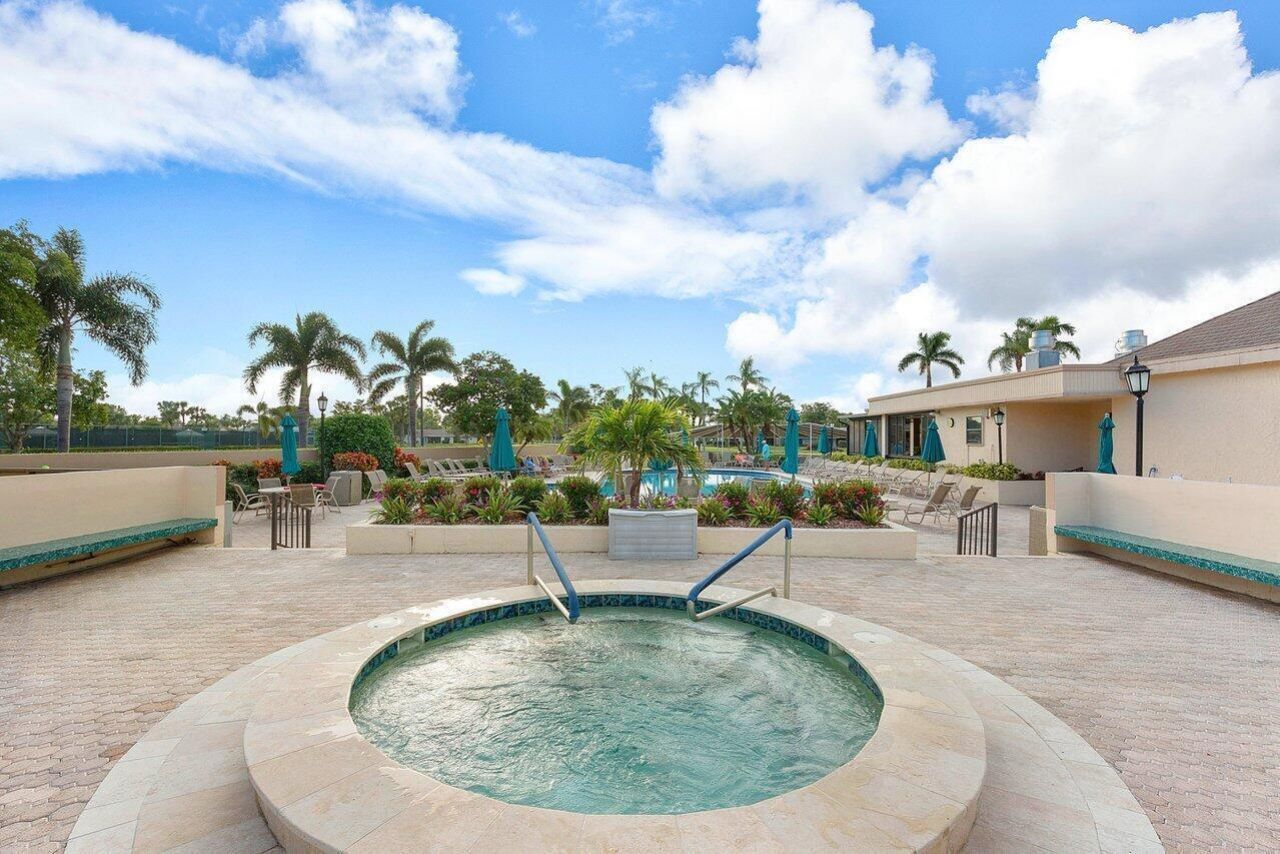 5120 Golfview Court, Unit 1722, Delray Beach, FL 33484 Photo