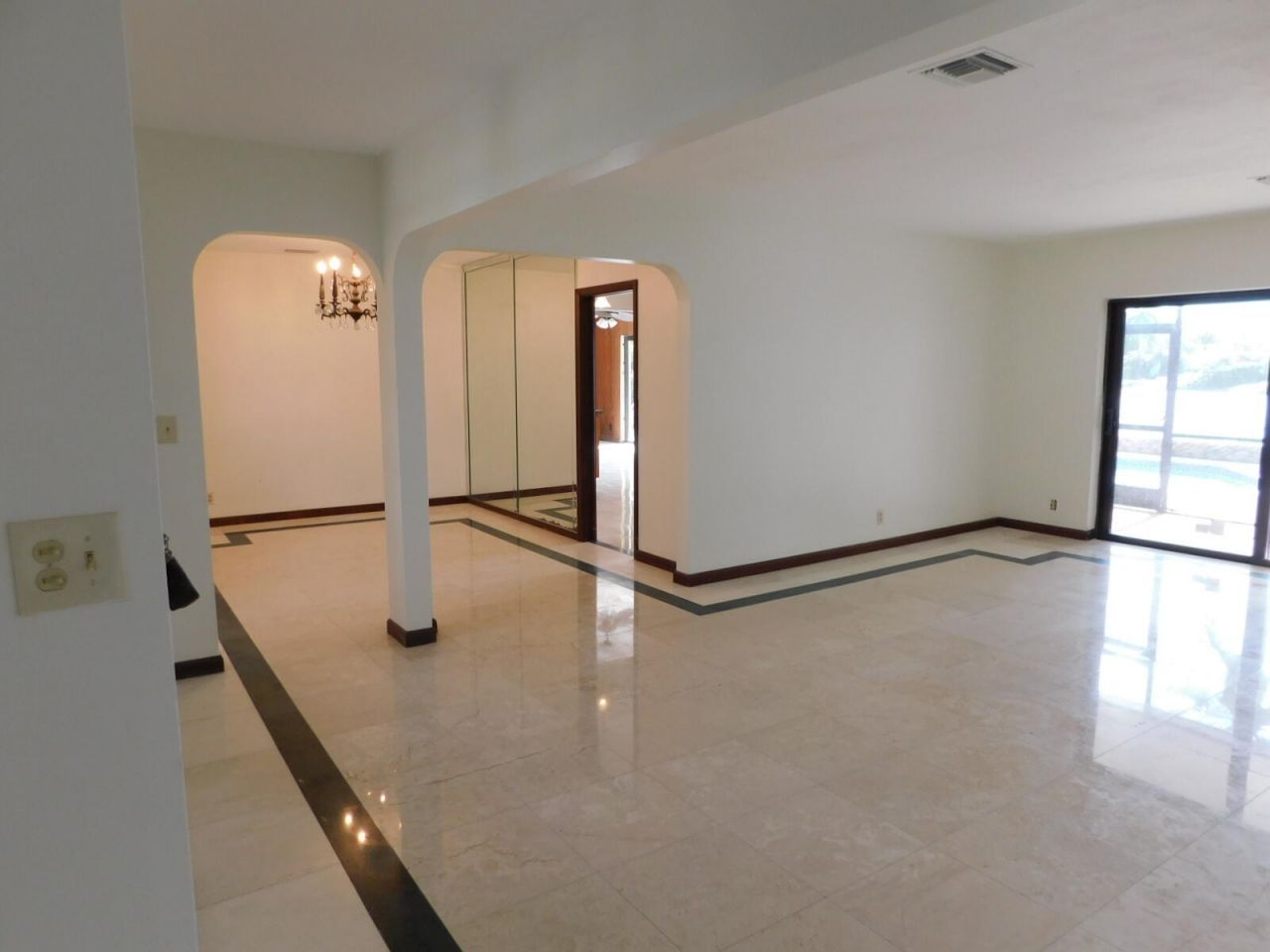 21411 Highland Lakes Boulevard, Miami, FL 33179 Photo