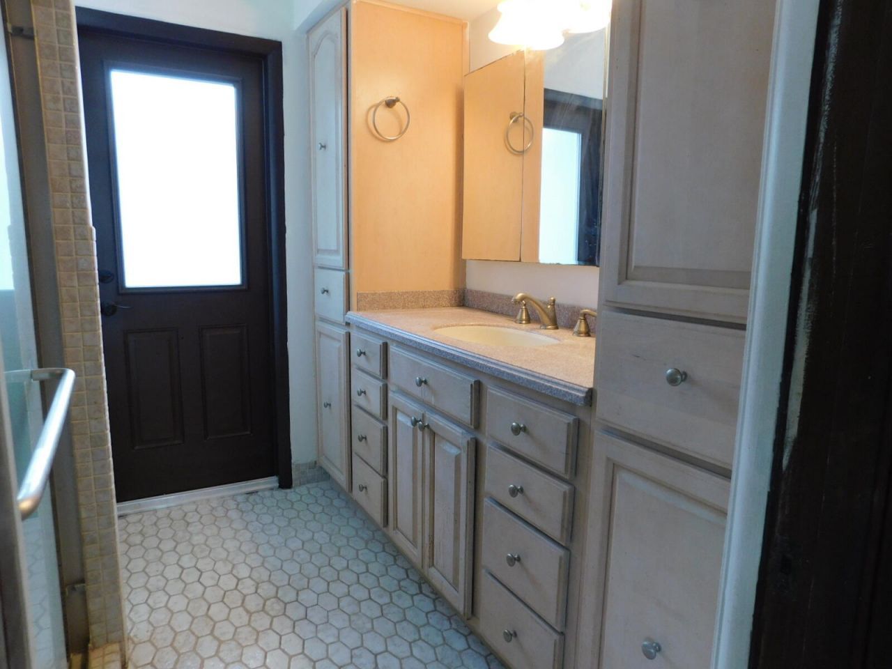 21411 Highland Lakes Boulevard, Miami, FL 33179 Photo