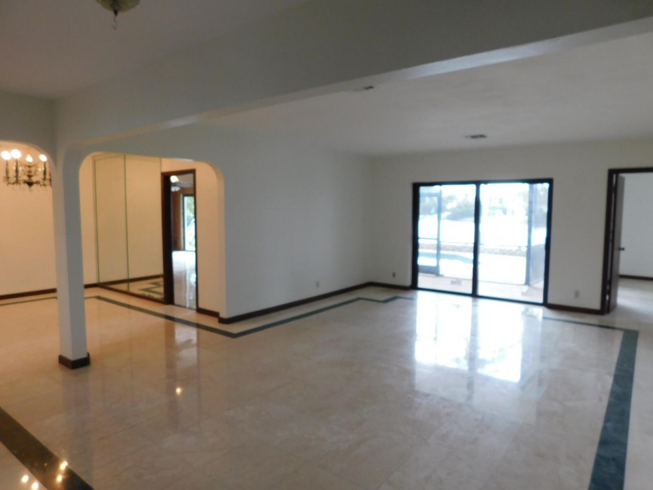 21411 Highland Lakes Boulevard, Miami, FL 33179 Photo