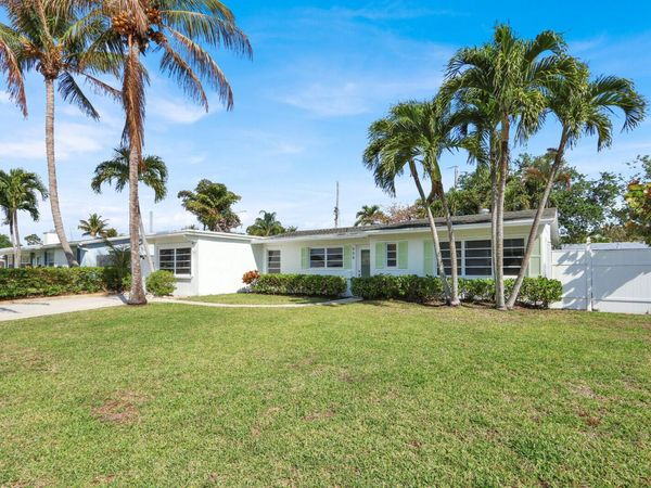 908 Eucalyptus Road, North Palm Beach, FL 33408