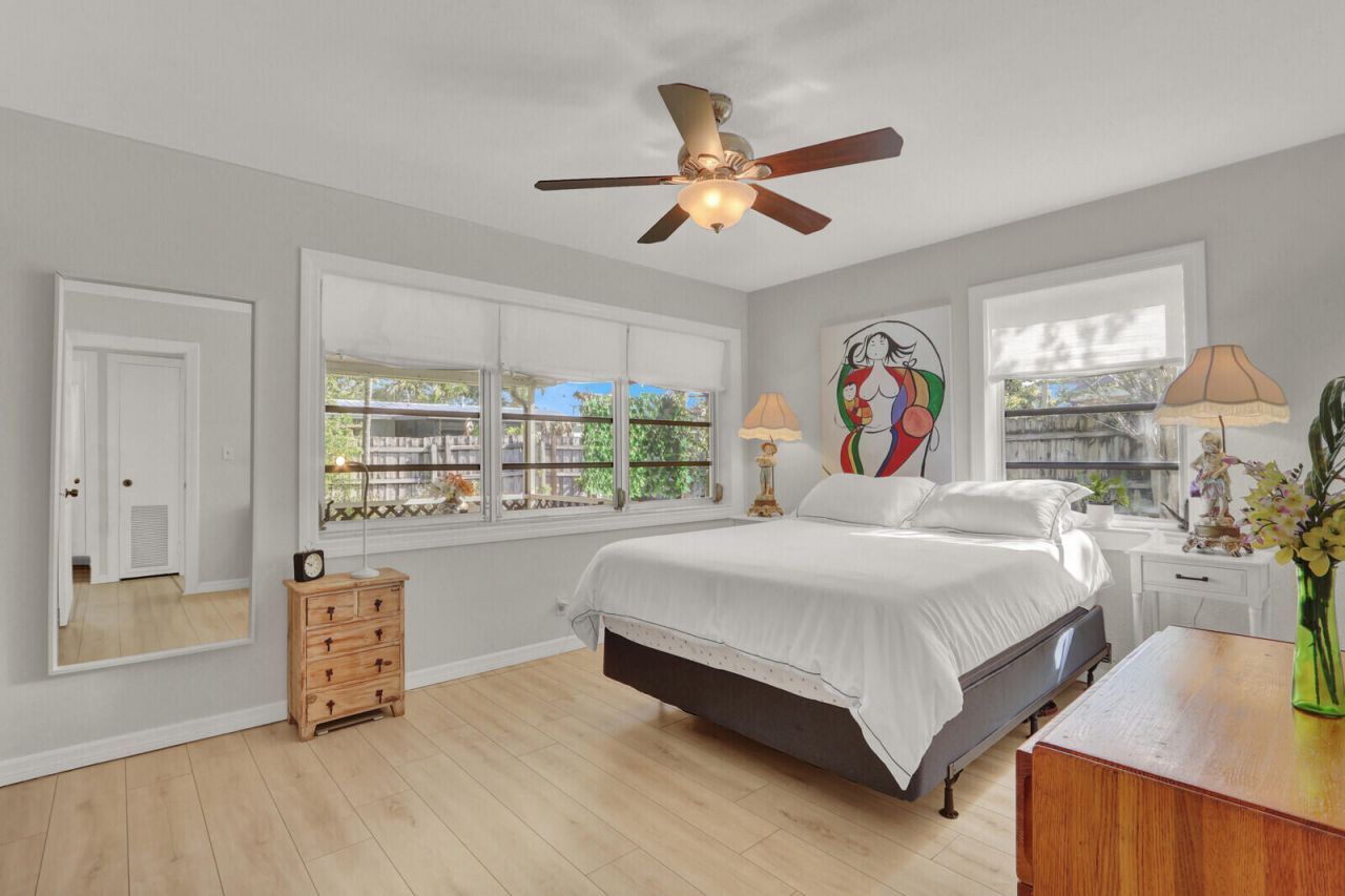 908 Eucalyptus Road, North Palm Beach, FL 33408 Photo