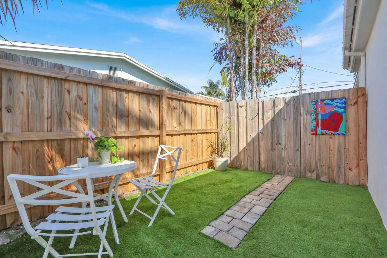 908 Eucalyptus Road, North Palm Beach, FL 33408 Photo