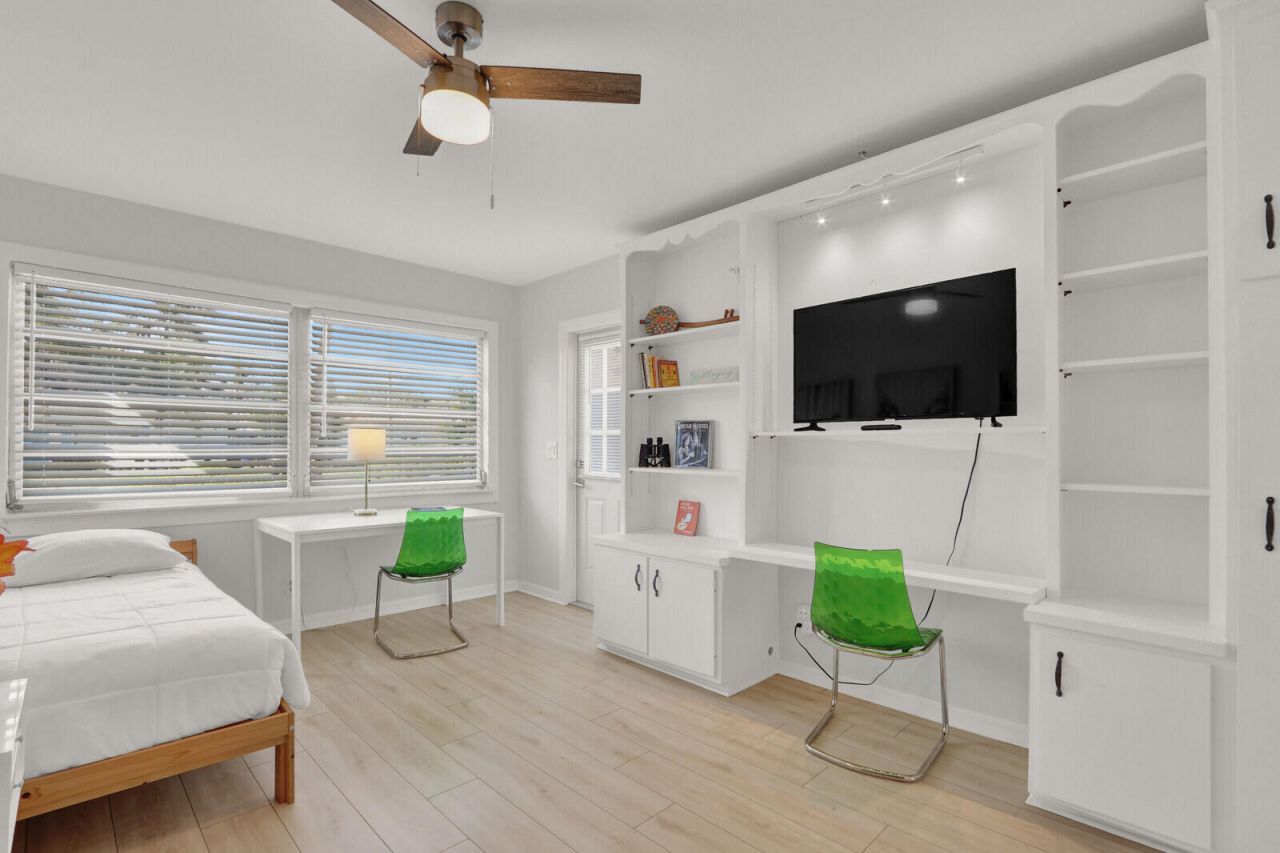 908 Eucalyptus Road, North Palm Beach, FL 33408 Photo