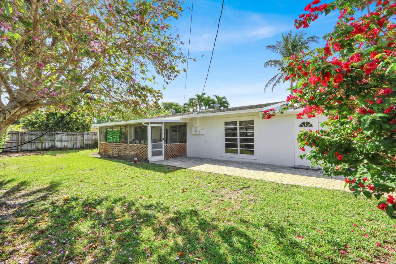 908 Eucalyptus Road, North Palm Beach, FL 33408 Photo