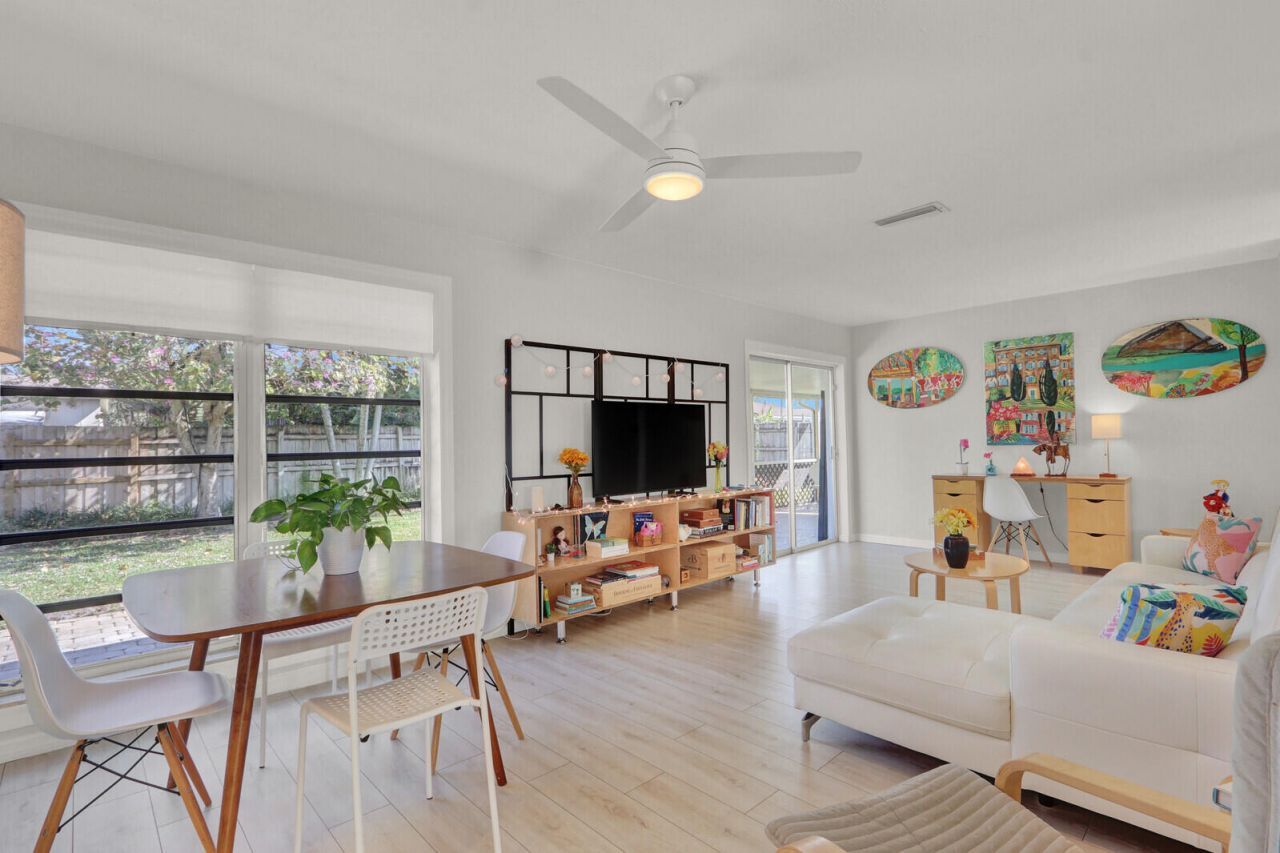 908 Eucalyptus Road, North Palm Beach, FL 33408 Photo