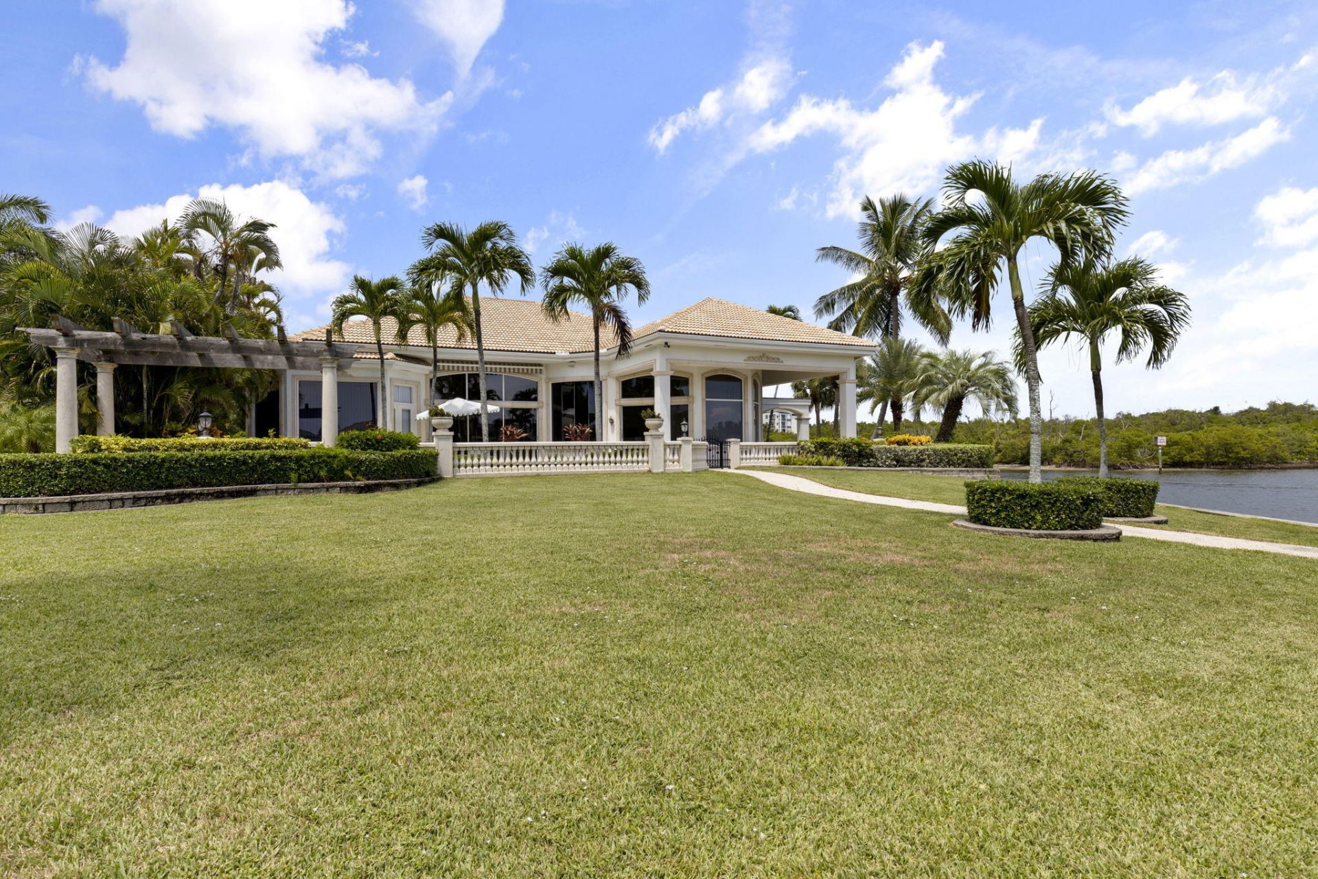 2435 Snook Trail, Palm Beach Gardens, FL 33410 Photo