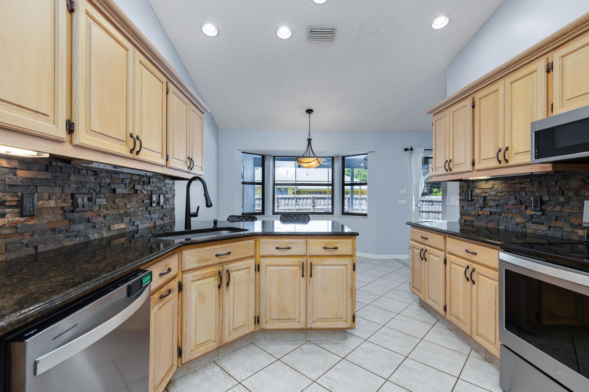 471 SE Ron Rico Terrace, Port Saint Lucie, FL 34983 Photo