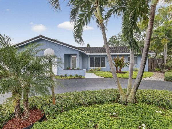 6800 NW 24th Terrace, Fort Lauderdale, FL 33309