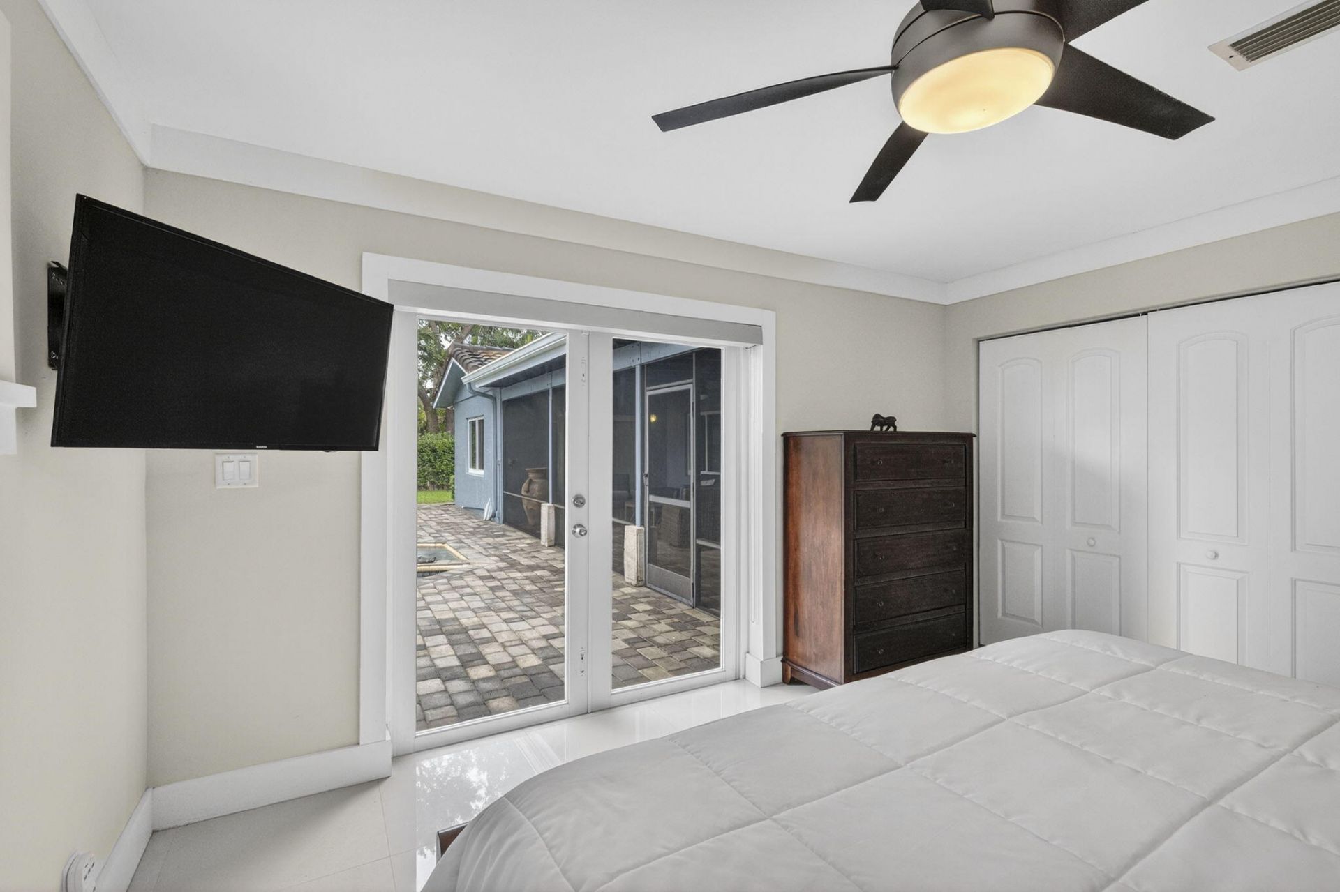 6800 NW 24th Terrace, Fort Lauderdale, FL 33309 Photo