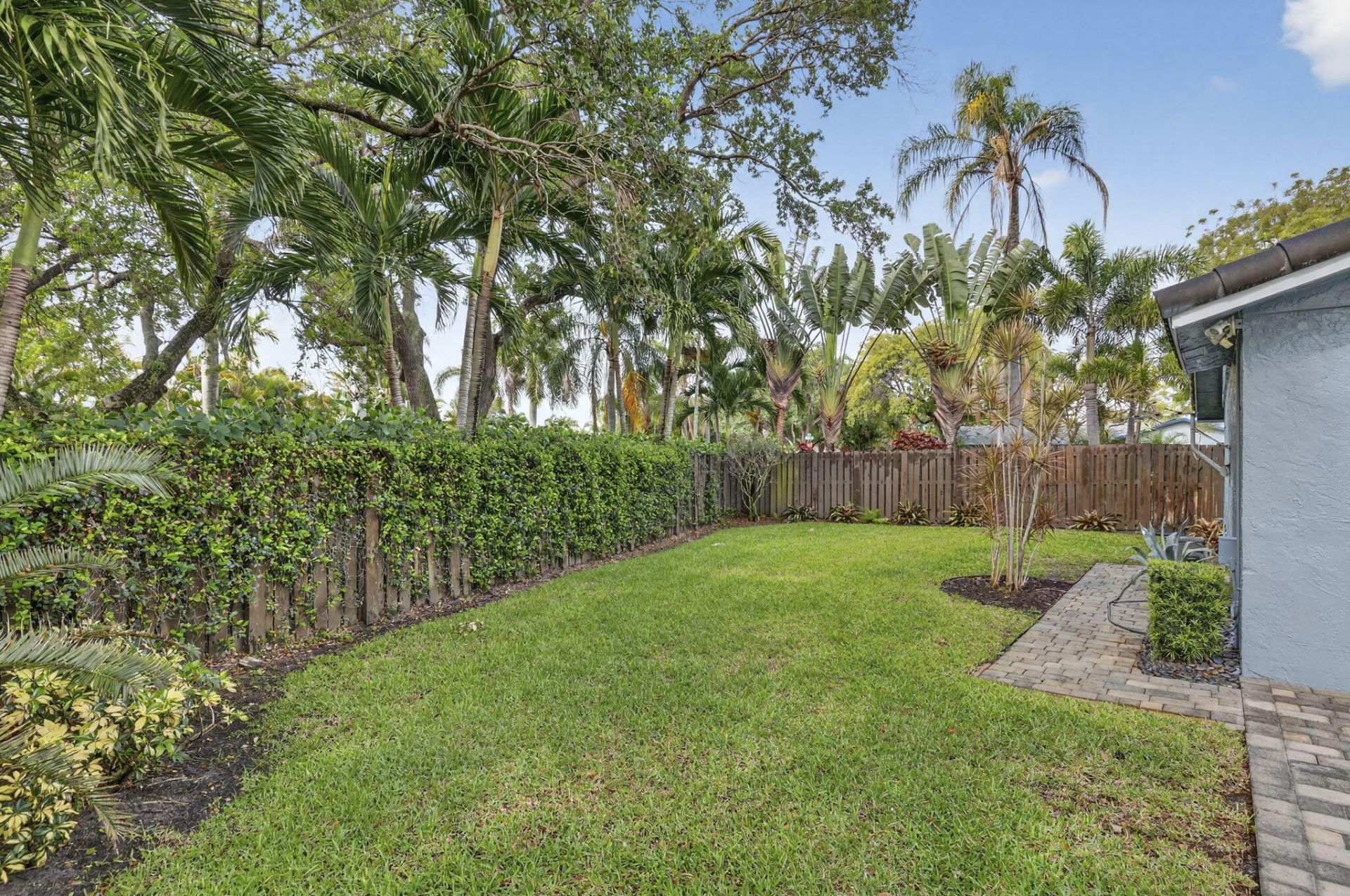 6800 NW 24th Terrace, Fort Lauderdale, FL 33309 Photo